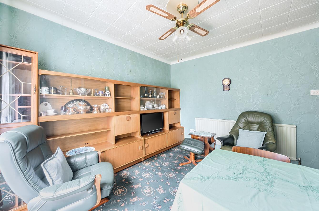 Denver Road, Fforestfach, Swansea, SA5 4DA
